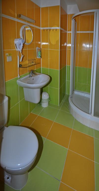 Hotel U Radnice Louny Esterno foto