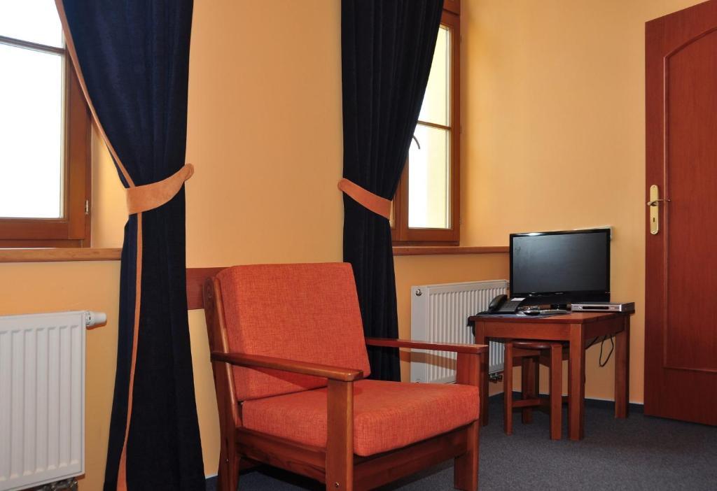 Hotel U Radnice Louny Esterno foto