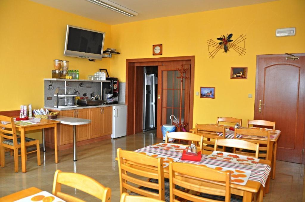 Hotel U Radnice Louny Esterno foto